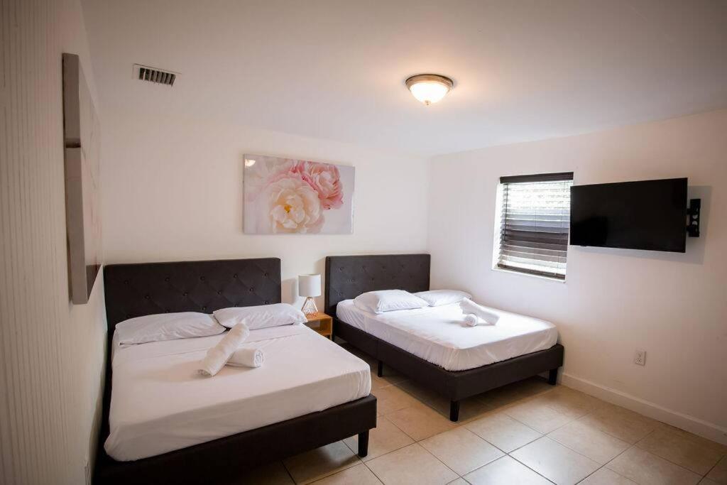 3 Bedroom Miami Home 15 Minutes To The Beach Esterno foto