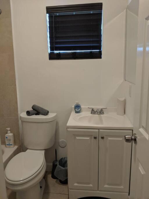 3 Bedroom Miami Home 15 Minutes To The Beach Esterno foto